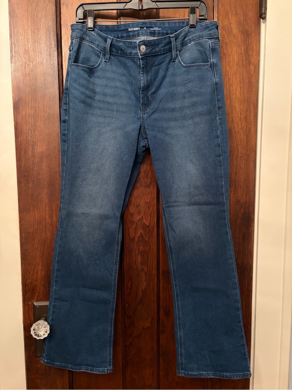 Old Navy Mid-Rise Wow Boot Cut Jeans Size 12 SHORT